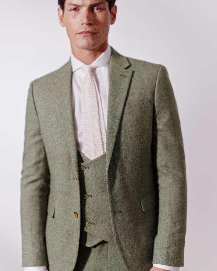 Moss | The race day outfit guide: what to wear in any weather
